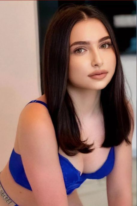 Agora - Escort Girl in Earl's Court London