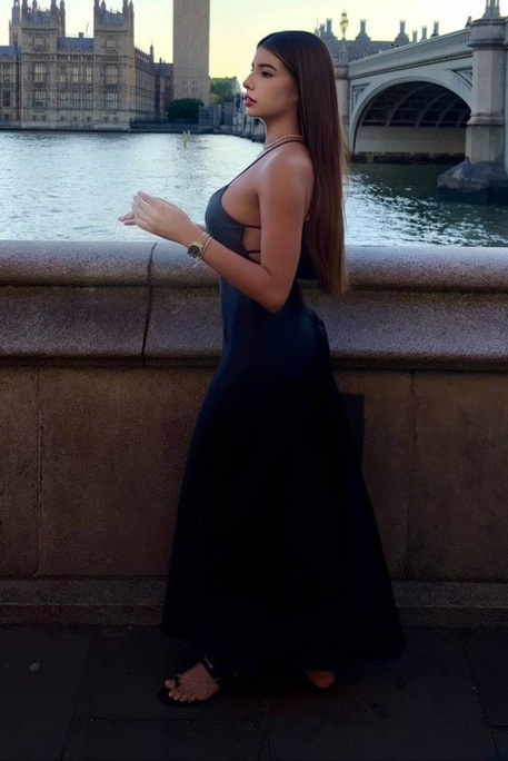 Klorane - Escort Girl in Paddington London