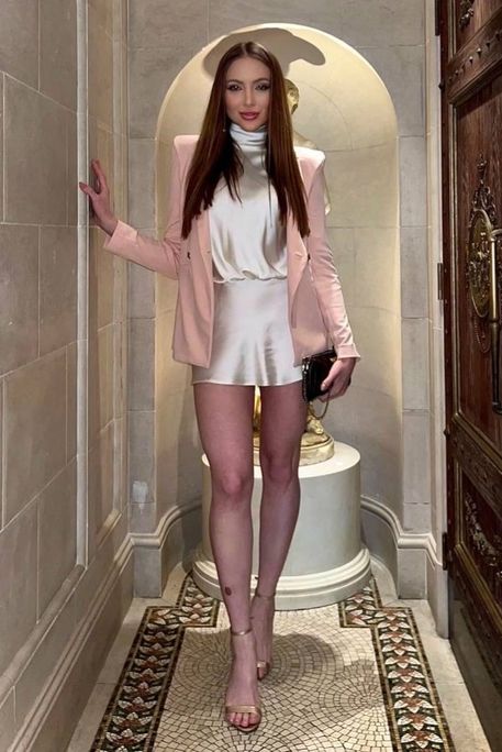 Tenna - Escort Girl in Paddington London