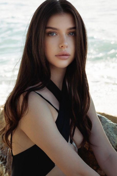 Miracle - Escort Girl in West Kensington London