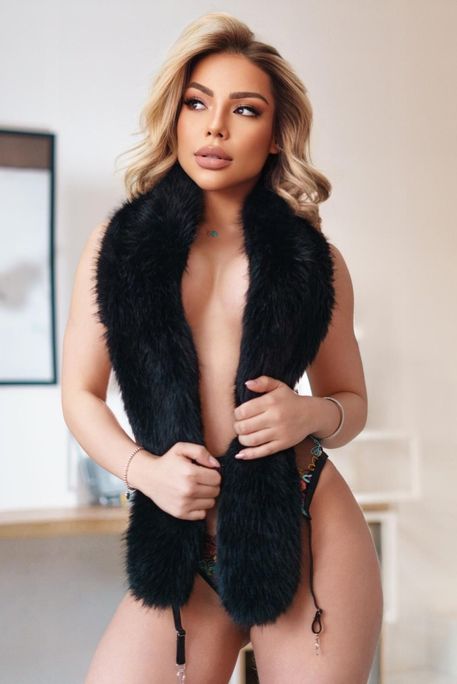 Clipsa - Escort Girl in Earl's Court London