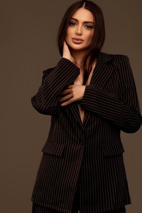 Joneva - Escort Girl in Bond Street London