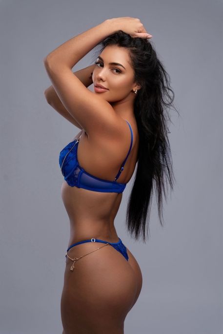 Tex - Escort Girl in Earl's Court London