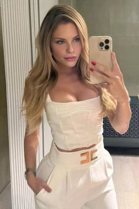Adagio - Escort Girl in Sloane Square London