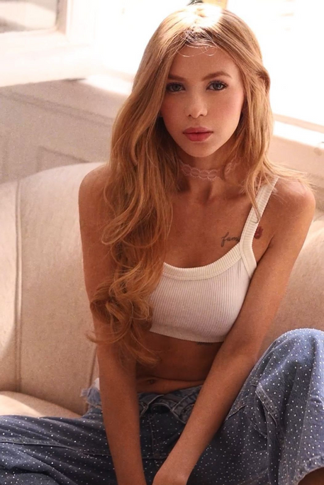 Arneb - Escort Girl in Earl's Court London