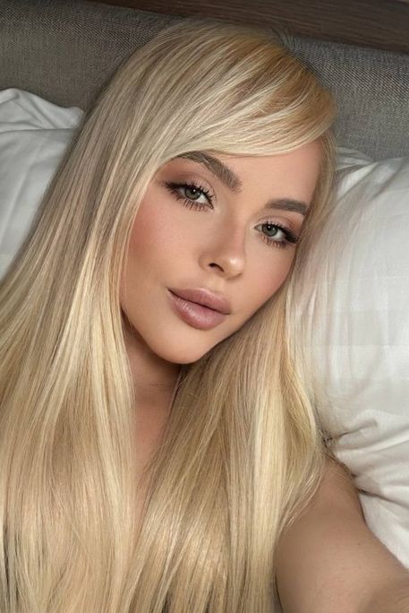 Colenia - Escort Girl in Earl's Court London