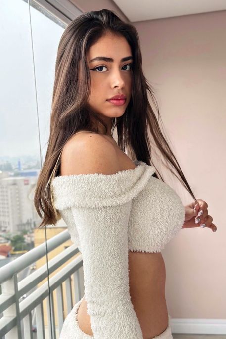 Cree - Escort Girl in Earl's Court London