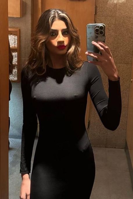 Ezora - Escort Girl in Edgware Road London