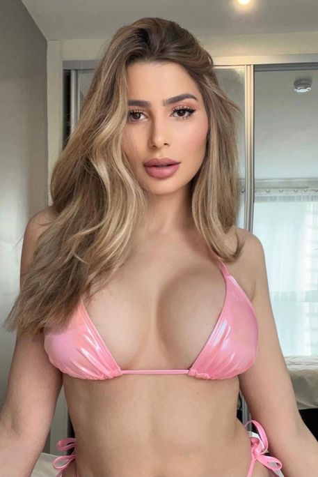 Fabiola - Escort Girl in Earl's Court London