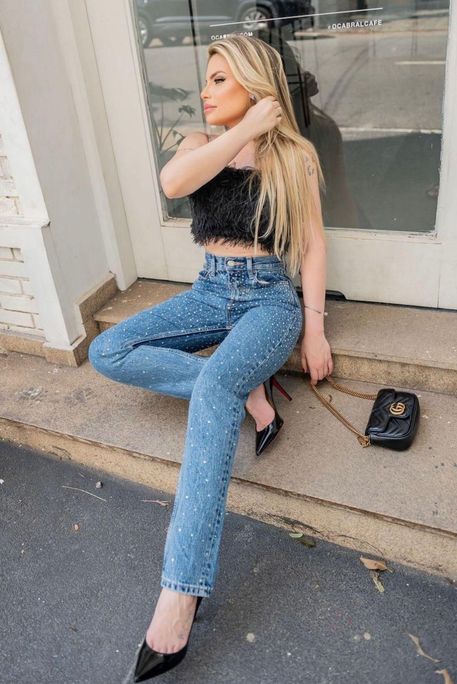 Adagio - Escort Girl in Sloane Square London