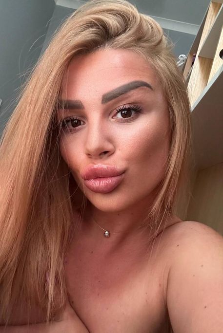 Jovita - Escort Girl in Earl's Court London