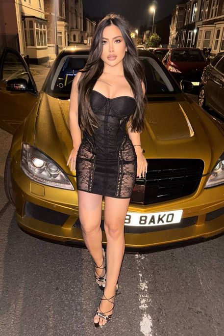 Vandini - Escort Girl in Gloucester Road London