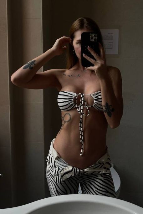 Cereza - Escort Girl in Imperial Wharf London