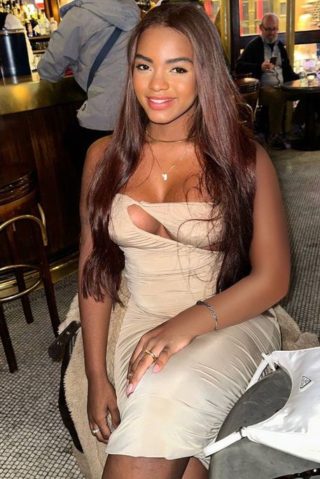 Zulu - Escort Girl in Earl's Court London