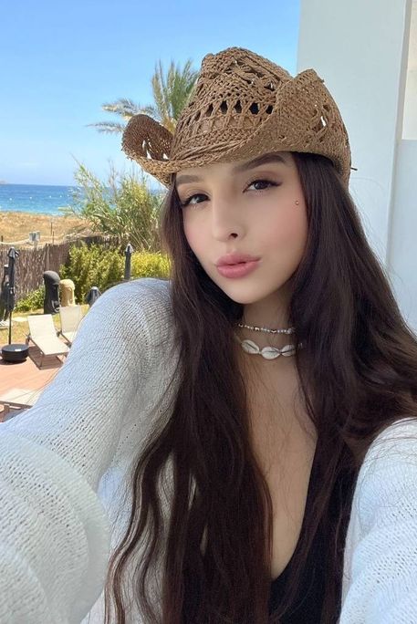 Derry - Escort Girl in Earl's Court London