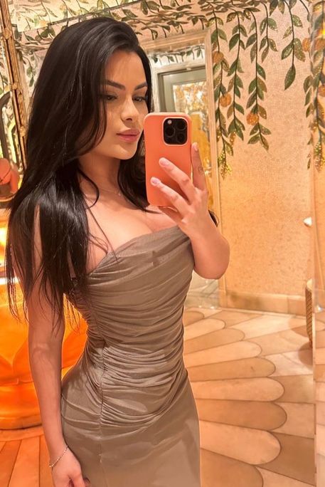 Maple - Escort Girl in Knightsbridge London