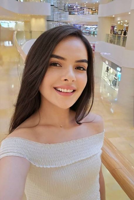 Weegee - Escort Girl in Bayswater London