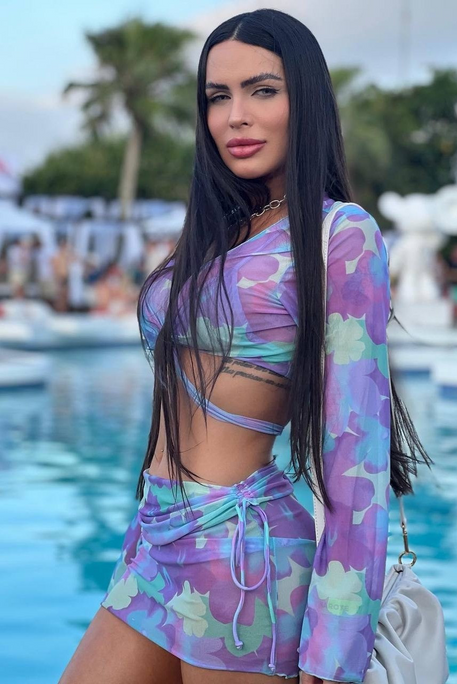 Bevini - Escort Girl in Earl's Court London
